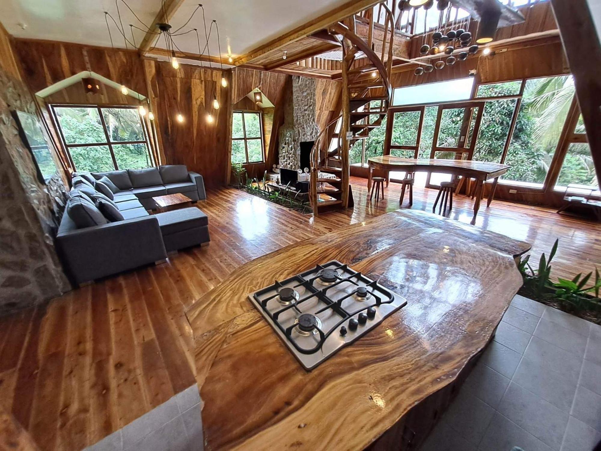 Camiguin Volcano Houses - A-Frame House Mambajao Eksteriør bilde